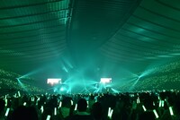 緑一色に染まった国立代々木競技場第一体育館。