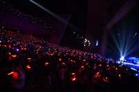 倉木麻衣「Mai Kuraki Live Project 2017 “SAWAGE☆LIVE”」最終公演の様子。