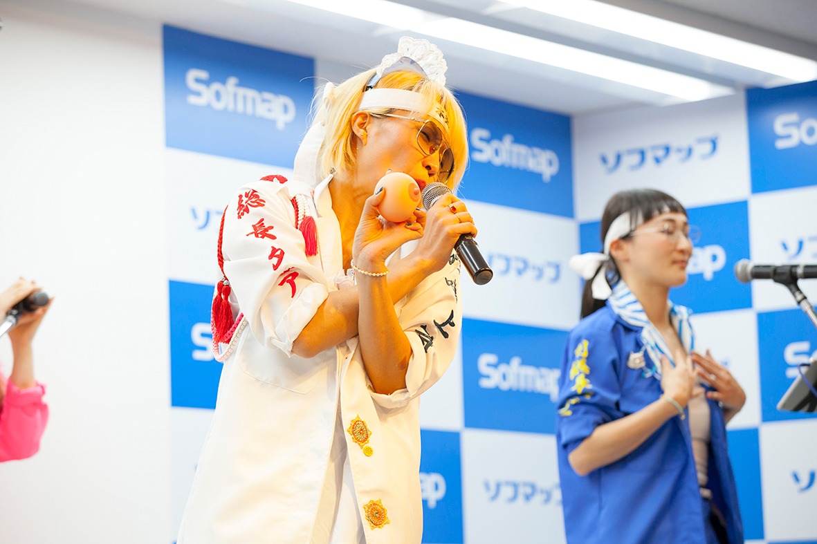 「パラリラパSpecial」発売記念イベントの様子。（提供：ユニオンミュージックジャパン）