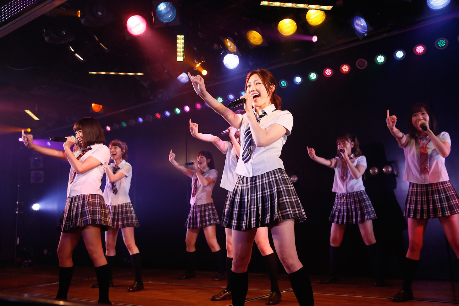 「3期生10周年公演」の様子。 (c)AKS