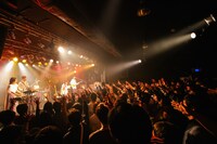 「緑黄色社会ワンマンライブ～Nice To Meet You??～」の様子。（撮影：安藤みゆ）