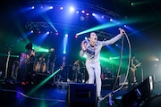 ドレスコーズ「the dresscodes 2017 "meme" TOUR」東京・新木場STUDIO COAST公演の様子。(撮影:森好弘)