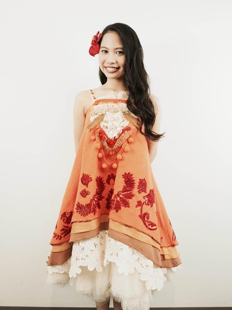 屋比久知奈