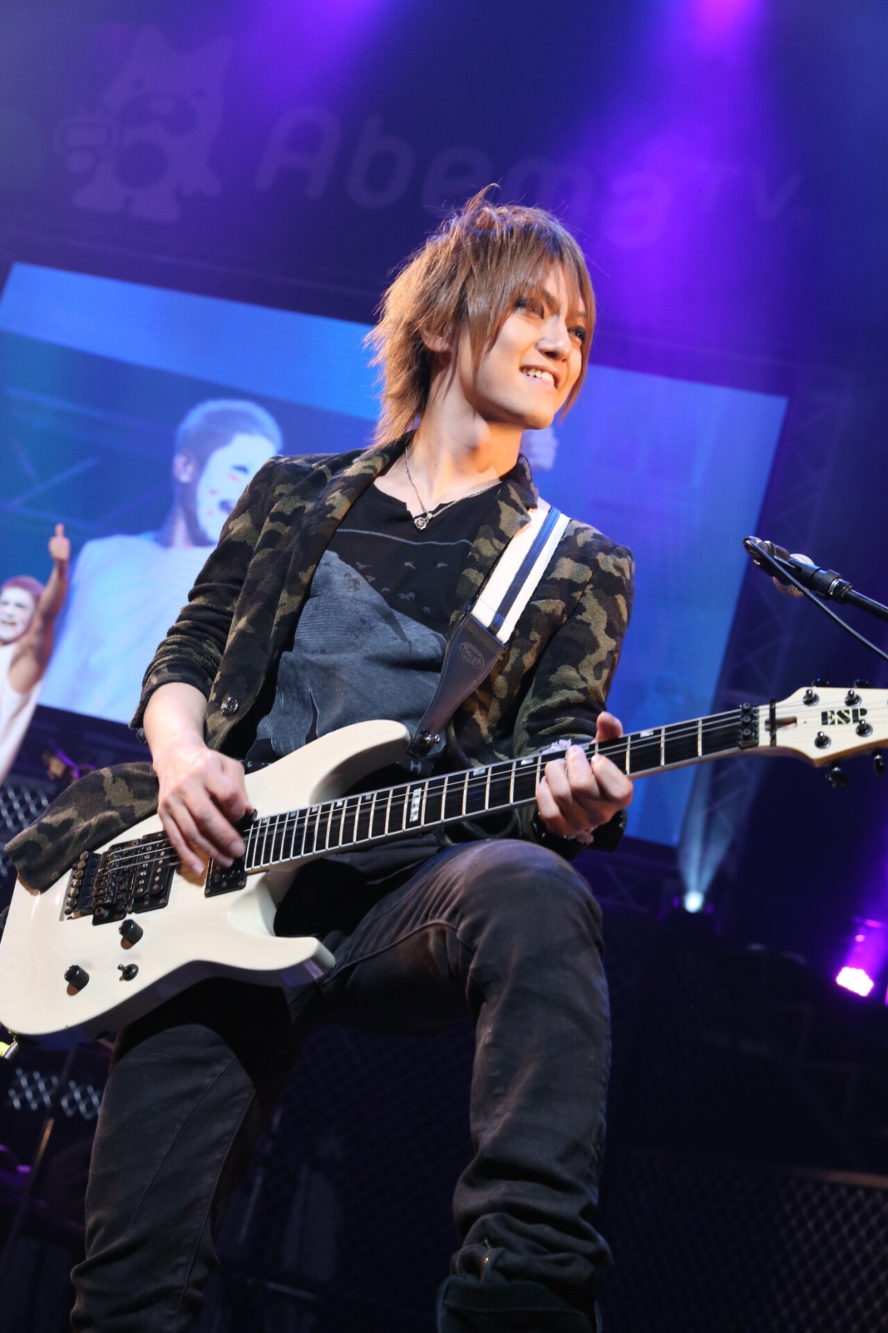 ファンコレ③ 喜矢武豊／ゴールデンボンバー ライブフォト 写真 喜矢武豊（Gita-） (c) AbemaTV 1st ANNIVERSARY LIVE - 樽美酒