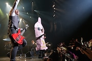 ゴールデンボンバー (c) AbemaTV 1st ANNIVERSARY LIVE