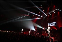 「AbemaTV 1st ANNIVERSARY LIVE」SPYAIRのライブの様子。 (c) AbemaTV 1st ANNIVERSARY LIVE