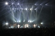 「AbemaTV 1st ANNIVERSARY LIVE」SPYAIRのライブの様子。 (c) AbemaTV 1st ANNIVERSARY LIVE