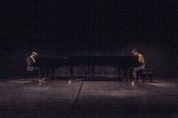 「スガダイローとジェイソン・モランと東京と京都」草月ホール公演の様子。 （撮影：長谷川健太郎）