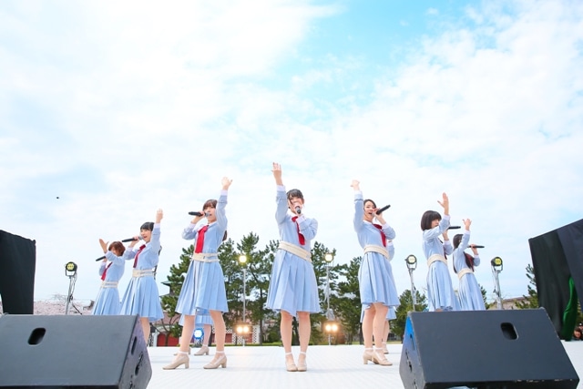 NGT48「祝 4.12 NGT48メジャーデビュー! ここから始まる握手の絆 in みなとぴあ」新潟・新潟市歴史博物館みなとぴあ公演の様子。（写真提供：アリオラジャパン）