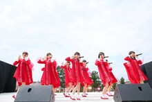 NGT48「祝 4.12 NGT48メジャーデビュー! ここから始まる握手の絆 in みなとぴあ」新潟・新潟市歴史博物館みなとぴあ公演の様子。（写真提供：アリオラジャパン）