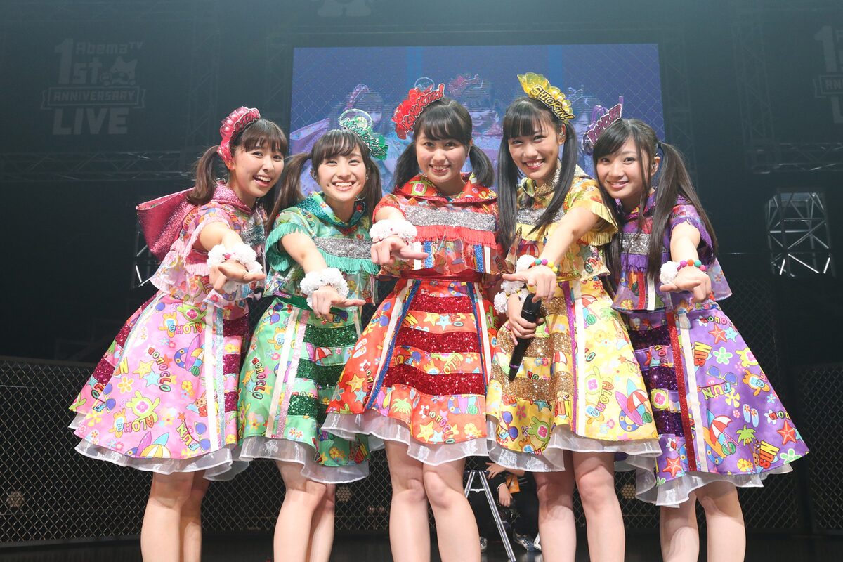 ももクロ ツインテール姿で3年ぶり担当カラー交換ライブ 音楽ナタリー