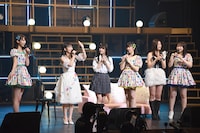 昨年のAKB選抜総選挙でランキング圏外だったメンバーによるトークコーナーの様子。