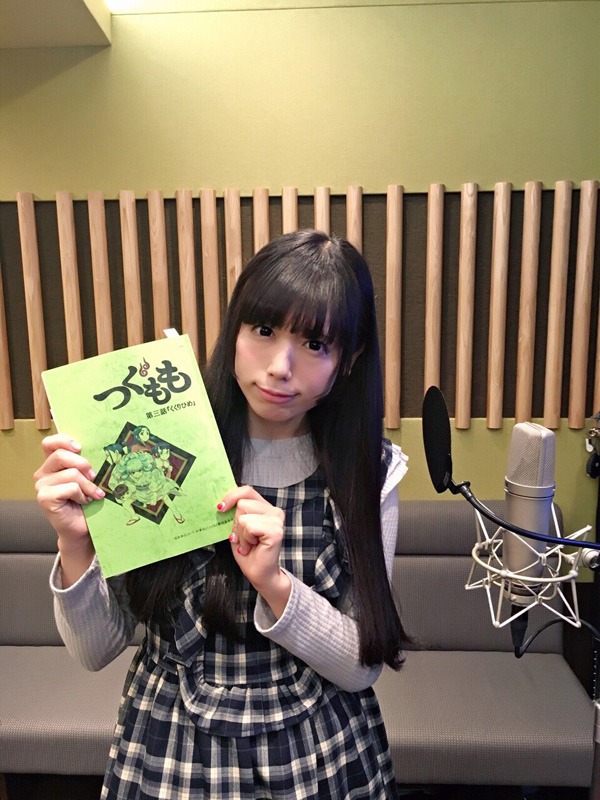 アフレコをする恋汐りんご。