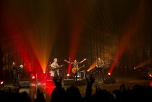 左よりトータス松本、浜崎貴司、スガシカオ、斉藤和義