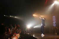 三浦大知「AbemaTV 1st ANNIVERSARY LIVE」の様子。（撮影：佐藤友昭）