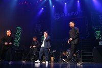 三浦大知「AbemaTV 1st ANNIVERSARY LIVE」の様子。（撮影：佐藤友昭）