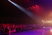 三浦大知「AbemaTV 1st ANNIVERSARY LIVE」の様子。（撮影：佐藤友昭）