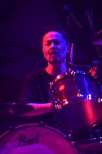 KOUICHI（Dr / 10-FEET）（撮影：釘野孝宏）