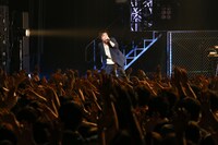 三浦大知「AbemaTV 1st ANNIVERSARY LIVE」の様子。（撮影：佐藤友昭）