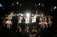 きいやま商店とチームしゃちほこ。（Photo by HIROKAZU）