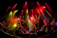 氣志團（撮影：青木カズロー）