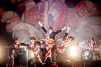 氣志團（撮影：青木カズロー）