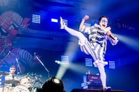 ニューロティカ（撮影：青木カズロー）