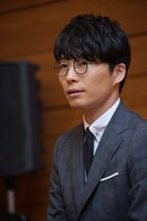 人気画像7位は「星野源、伊丹十三賞贈呈式に登壇『伊丹さんの遺伝子をつないでいきたい』」より、星野源。