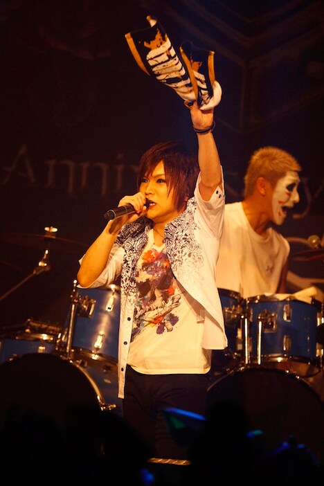 鬼龍院翔（Vo-karu / ゴールデンボンバー）（撮影：MASA、小境勝巳）