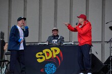 「スチャダラパーライブ 2017年 野音の旅」の様子。（撮影：三浦憲治）