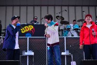 「スチャダラパーライブ 2017年 野音の旅」の様子。（撮影：三浦憲治）