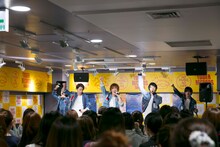 CUBERS「シアン」発売記念イベントの様子。（撮影：牛島康介）