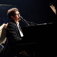 芸能生活29周年のKAN、名曲ありコントありの3時間超えライブ