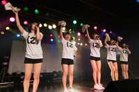 オープニングアクトを務めたアップアップガールズ（2）。（写真提供：YU-Mエンターテインメント）