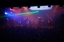 「UVERworld PREMIUM LIVE！全ての始まり！！」のワンシーン