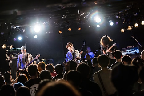 FINE MOTION(撮影:中山優司)