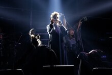 「平井堅 2017 Special Live !! "THE STILL LIFE"」東京・日本武道館公演の様子。（撮影：田中栄治）