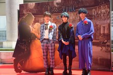 左からこんどうようぢ、とまん（XOX）、志村禎雄（XOX）。