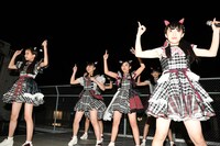 Devil ANTHEM.「Fever」リリース記念イベントの様子。（撮影：古川朋久）