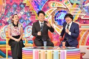 左からSHELLY、雨上がり決死隊。(c)テレビ朝日