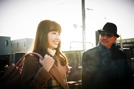 小嶋陽菜と横山剣。