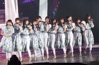 「乃木坂46 アンダーライブ全国ツアー2017 ～関東シリーズ 東京公演～」の様子。（写真提供：ソニー・ミュージックレコーズ）