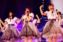 「乃木坂46 アンダーライブ全国ツアー2017 ～関東シリーズ 東京公演～」の様子。（写真提供：ソニー・ミュージックレコーズ）