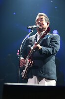 「加山雄三80歳！若大将一夜限りのスペシャルライブ～君といる時が一番しあわせなんだ～」の様子。