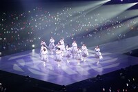 「乃木坂46 アンダーライブ全国ツアー2017 ～関東シリーズ 東京公演～」の様子。（写真提供：ソニー・ミュージックレコーズ）