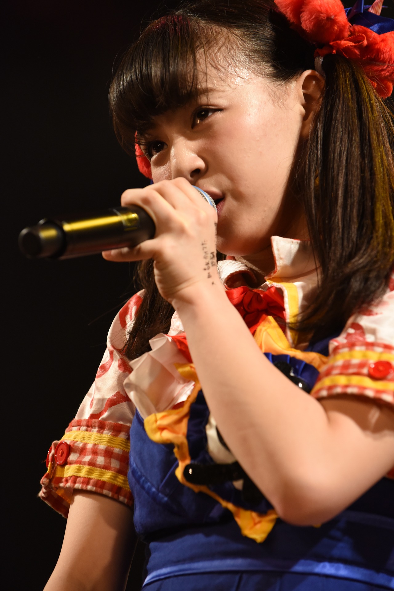 東理紗