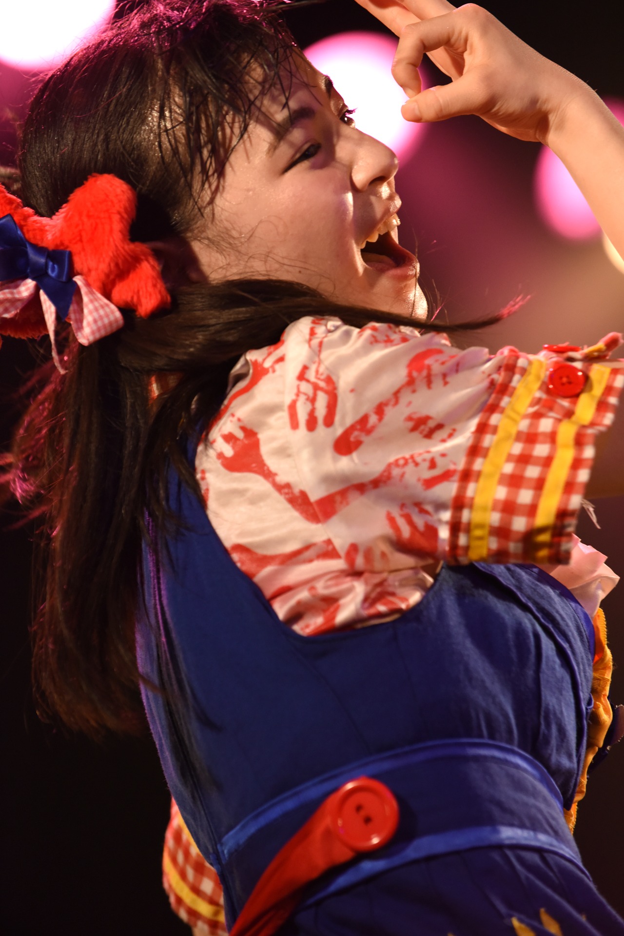 東理紗