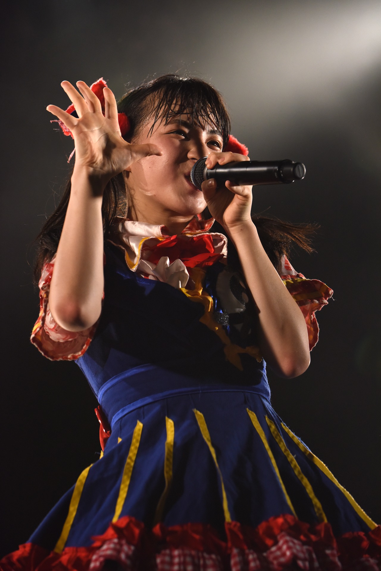 東理紗