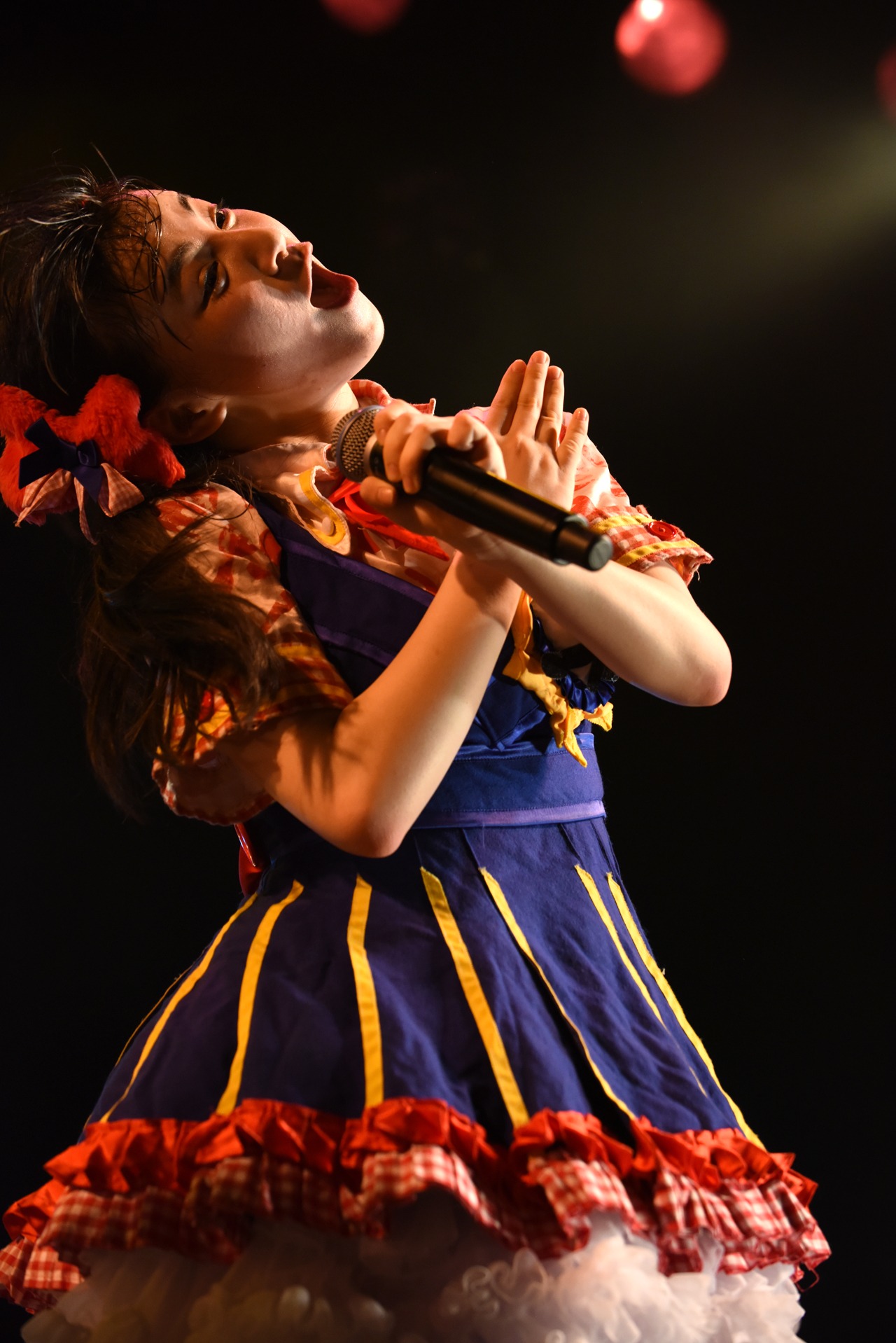 東理紗