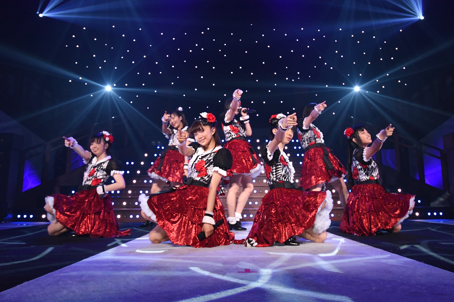 「私立恵比寿中学 IDOL march HALLTOUR 2017～今、君とここにいる～」初日公演の様子。